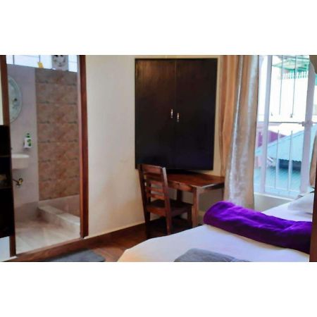 East Blue Homestay Shillong Eksteriør bilde
